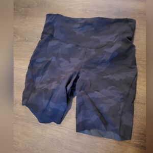 Lululemon Charcoal Camo Base Pace 6" 10